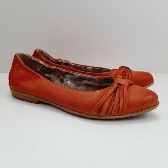 MJUS Pointy Toe Ballet Flats Orange Abstract Bow Detail Sz US 7.5 / Eur 38 - Picture 3 of 13